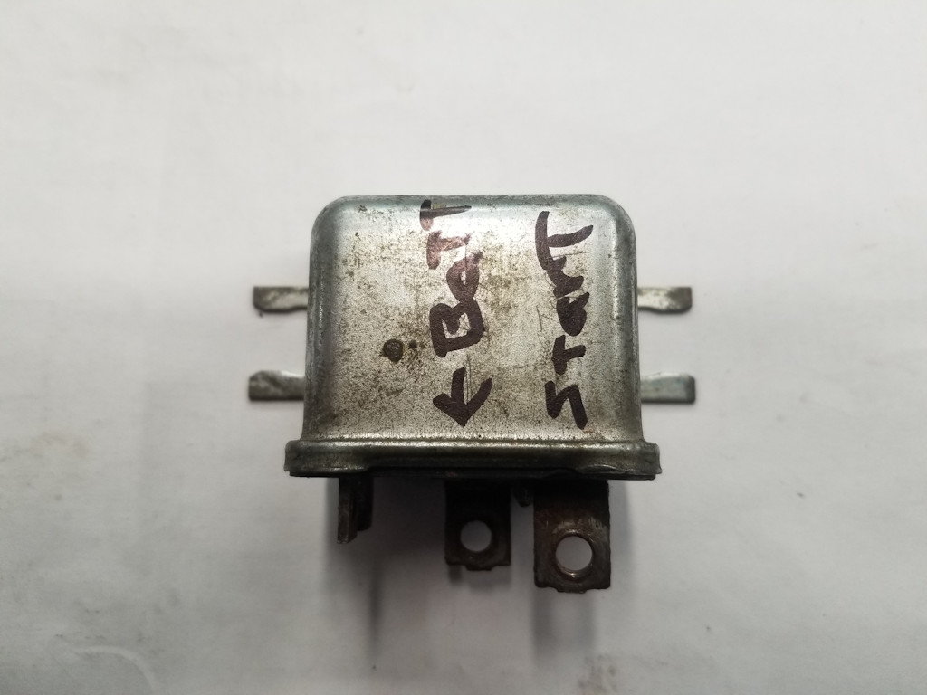 Moto Guzzi V7 Sport starter relay installation, MG# 14707605