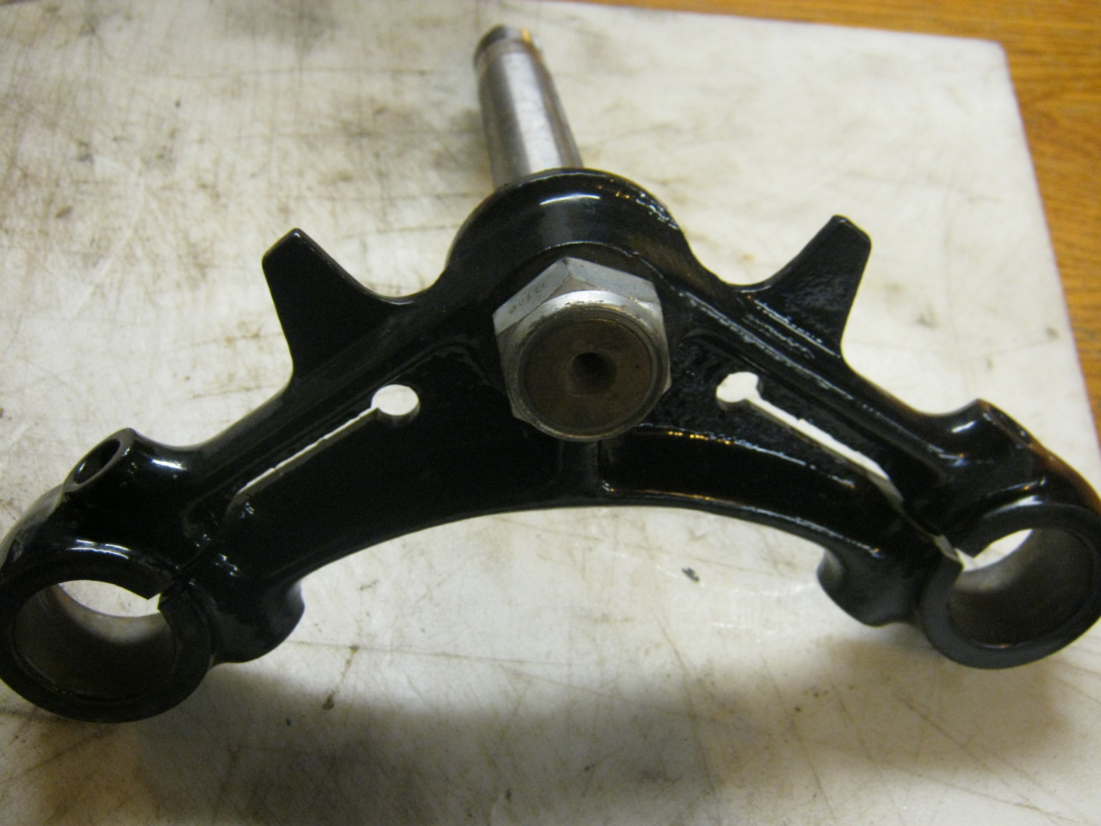 Disc brake stockish configuration. Applicable to Moto Guzzi V700, V7 Special, Ambassador, 850 GT, 850 GT California, Eldorado, and 850 California Police models.