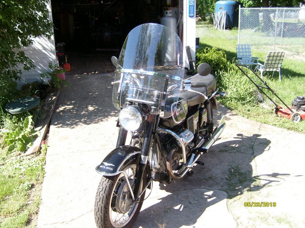 Fitting National Cycle part number N2211 windshield to a Moto Guzzi Eldorado.