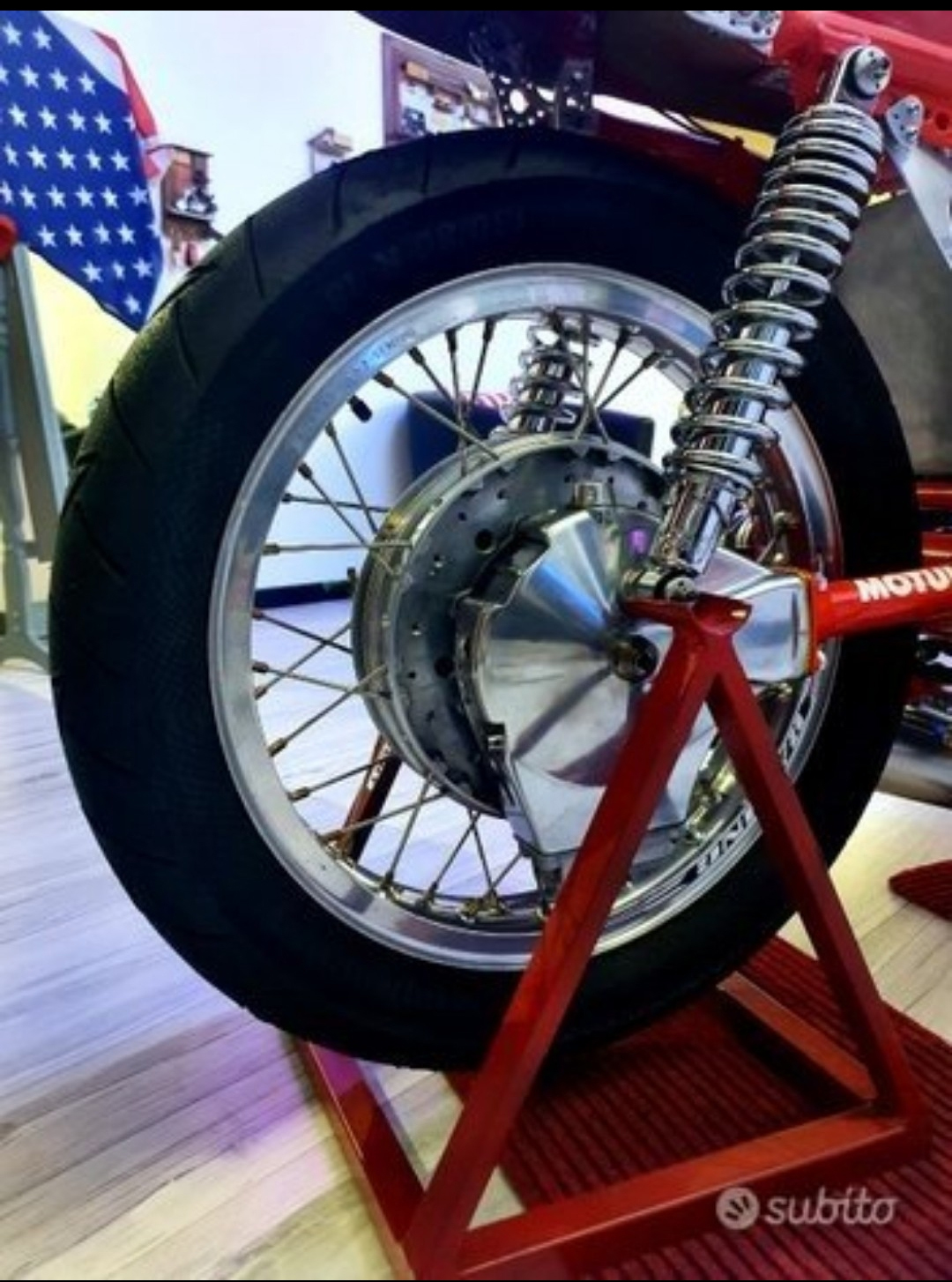 Moto Guzzi custom V7 Loopframe