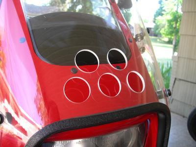 Parabellum windshield fitted to a Moto Guzzi Quota 1100 ES.