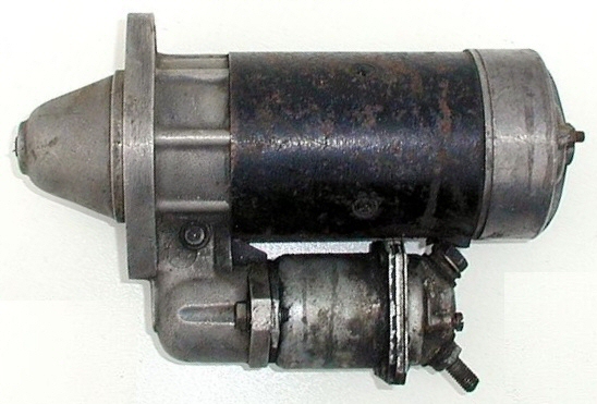 Magneti Marelli starter with a Bosch solenoid (part number 0331-300-019). Not believed to have come from Moto Guzzi, but rather an aftermarket fitment.