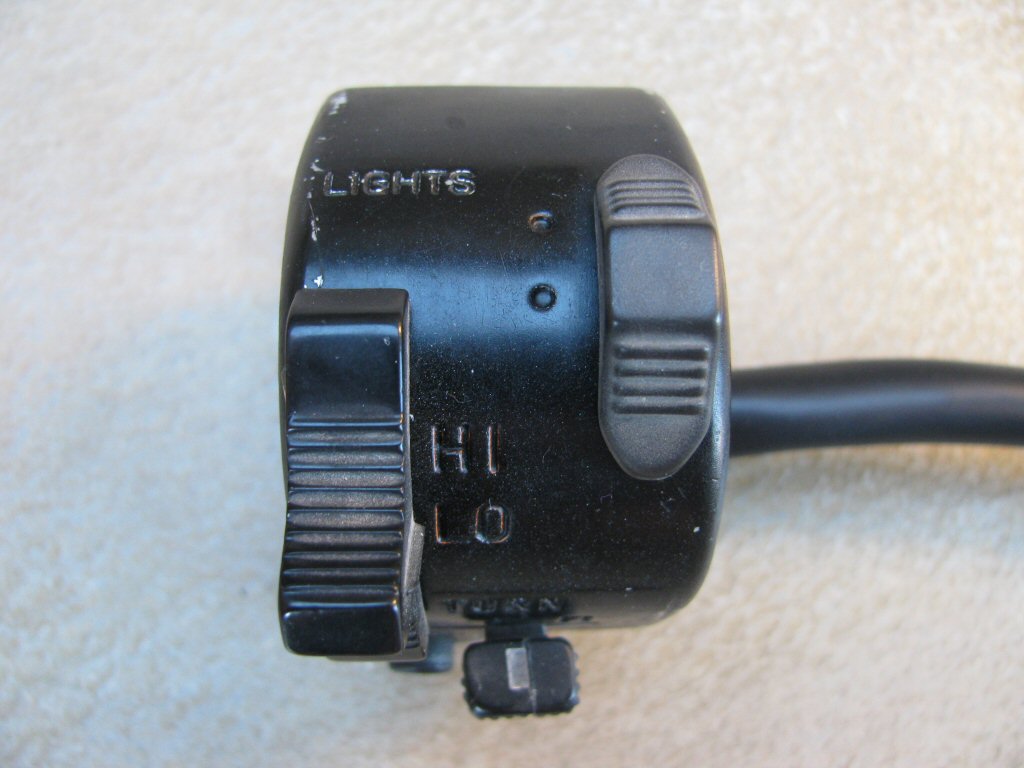 Suzuki handlebar switch 577-8.