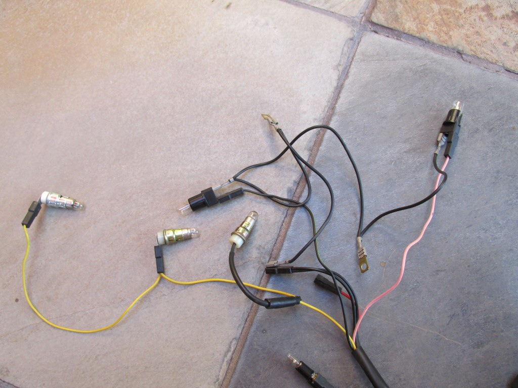 Dash wiring for a 1985 Moto Guzzi Le Mans 1000 (MG# 28747261).