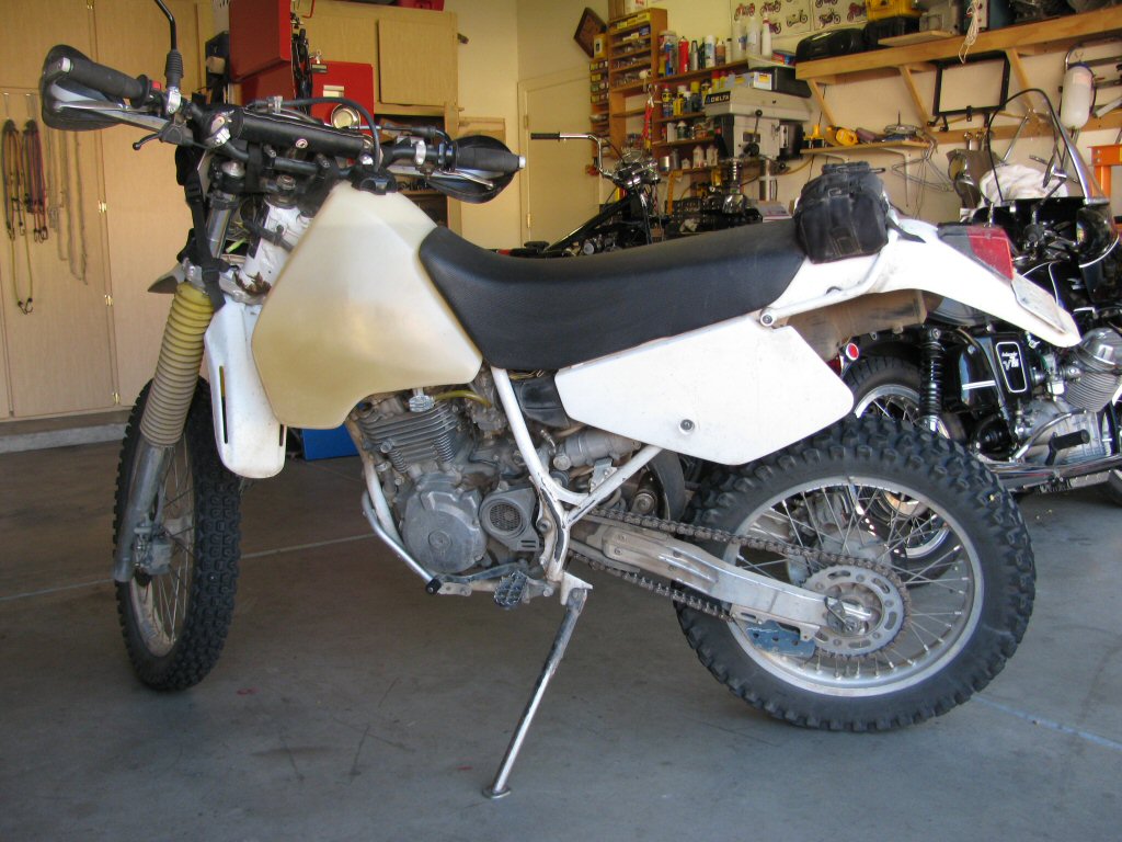 Fitting a ManRacks DR350 luggage rack to my 1993 Suzuki DR350.